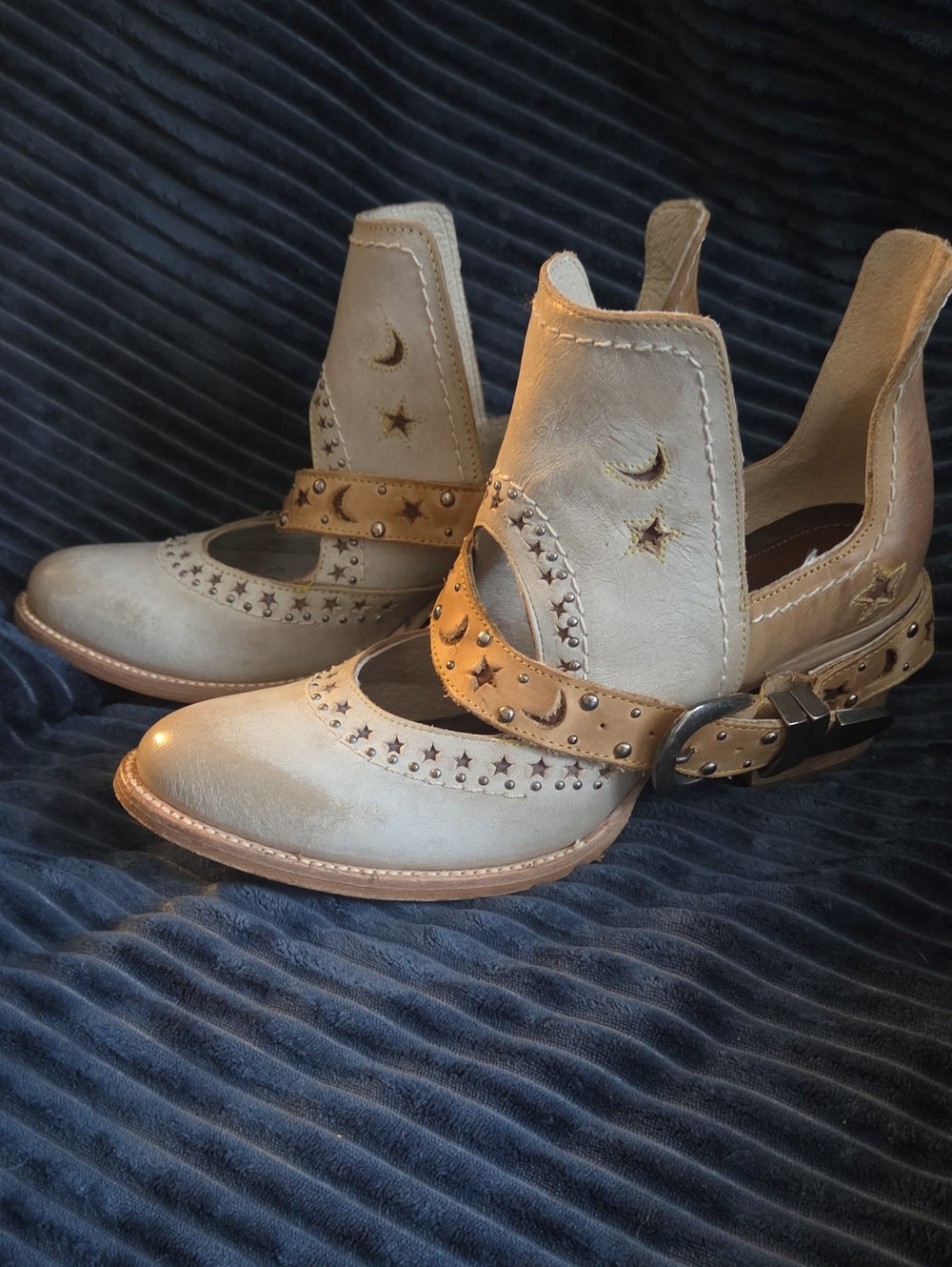 freebird Tan Leather Moon & Star Cutout Ankle Boots